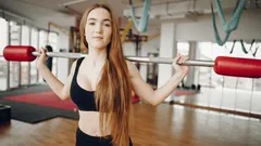 Eén fout aan het begin van je training kost je voortgang: het geheim van de juiste volgorde van zware oefeningen