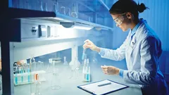 Nieuwe doorbraak van wetenschappers: kleding van de toekomst gemaakt van afval en bacteriën – zo werkt het